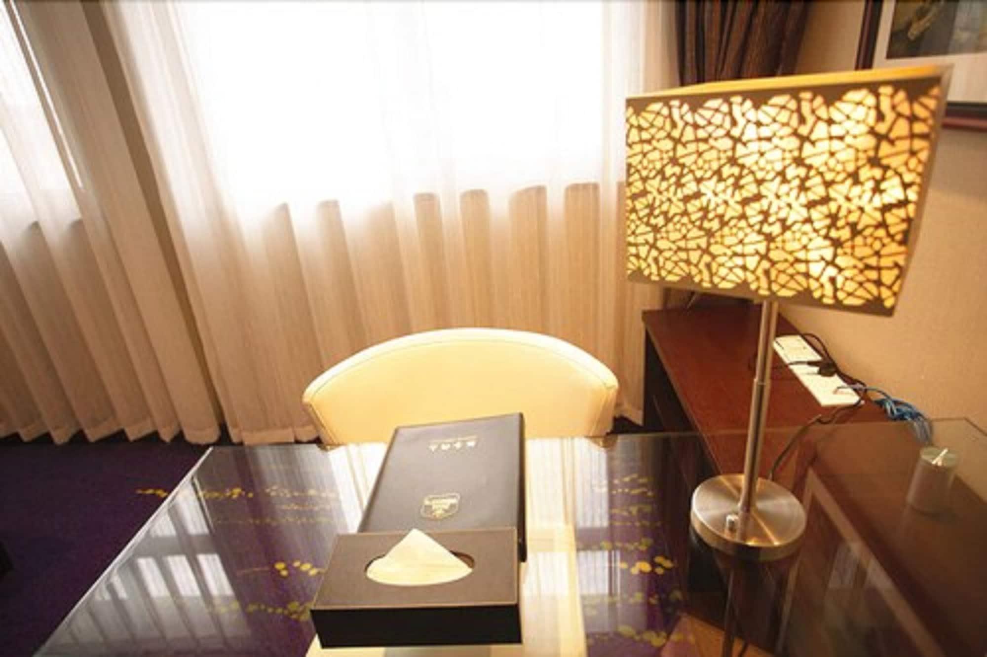 Best Western Hotel Yantai Bagian luar foto